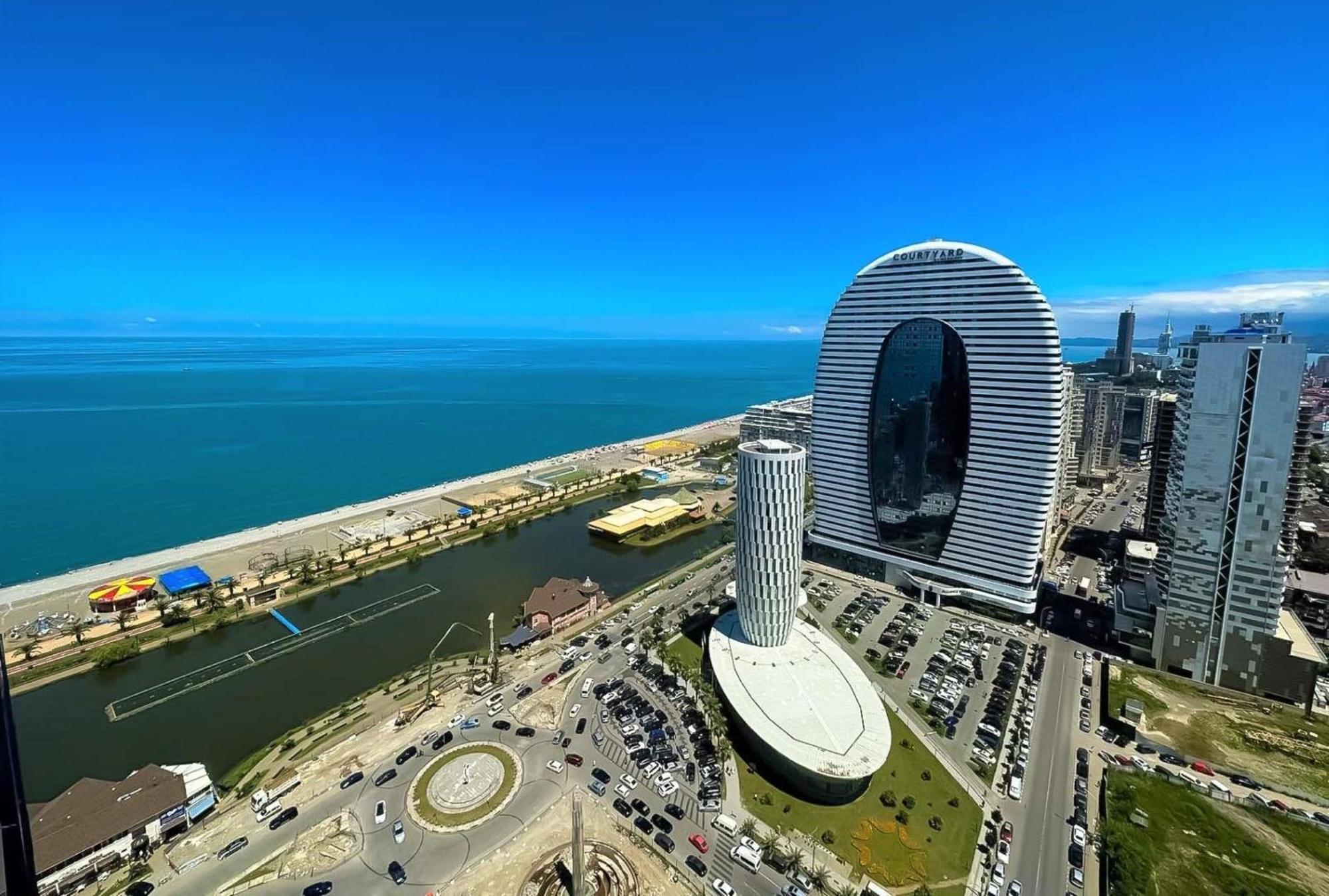 Relax And Unwind Premier Sea View Aparthotel In Batumi Exterior foto